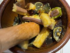 擂椒茄子皮蛋-阿瓦山寨·湘菜现炒·剁椒鱼头王(咸阳总店)