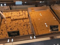 -酥大興·新国潮糕点配茶饮(龙岗万达黑金店)