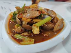 -凤凰路何眼镜香辣蟹(花果园店)
