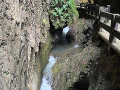 -龙水峡地缝景区