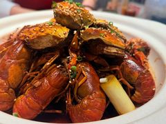 -肥肥虾庄·金牌油焖大虾(汉街SKP店)