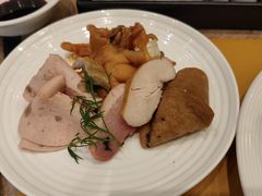 -怡聚轩全日制自助餐厅(大中华喜来登酒店)