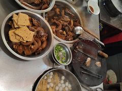-松树干拌面店