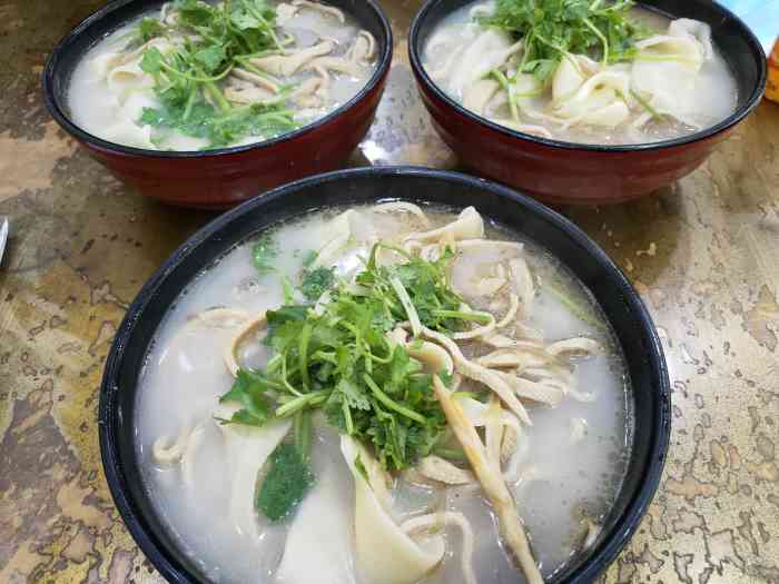 惠丰源烩面馆(经七路店)-"来郑州参加活动,晚上闲逛觅食,找了一家酒.