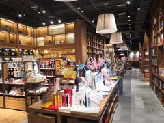 -百新书局(尚悦湾店)