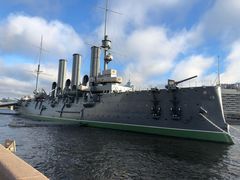 -阿芙乐尔号巡洋舰