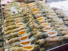 -席娜卡琳火车铁道夜市