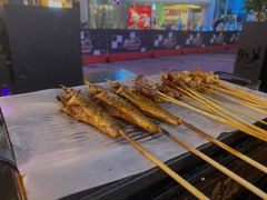 手撕小黄鱼-黄鱼炙夜·烧烤·小龙虾(世茂缤谷店)