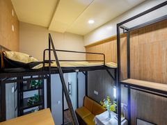 -魔方公寓(碧云国际店)