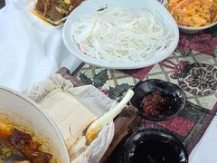-刘姐啤酒鱼民族演艺餐厅(西街总店)