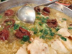 -闯关东东北农家菜(崂山石老人店)