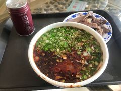 -吾穆勒蓬灰牛肉面·清真(北滨河中路店)