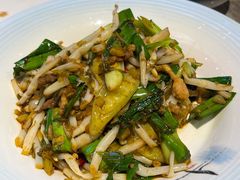 -魏铭鱼头捞饭(晋阳路店)