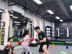 -拳力汇散打搏击泰拳俱乐部(绿地缤纷城店)
