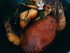-臻鲜燕海鲜融合餐厅(金陵style店)