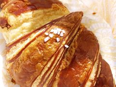 碱水羊角包-OUR Bakery(SKP-S店)