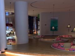 -涨巢·潮玩水疗局