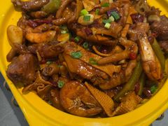 -多嘴超级肉蟹煲(欧亚卖场店)