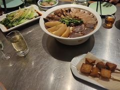 -潮界(LU·ONE凯德晶萃广场店)