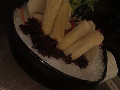 -湊湊火锅·茶憩(杭州湖滨银泰in77店)