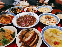-蓝田九大碗民俗食府(蓝田店)