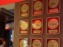 -阿瓦山寨·湘菜现炒·剁椒鱼头王(咸阳总店)
