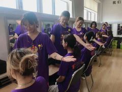 -维纳斯化妆摄影学校