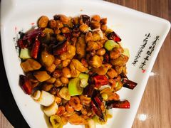 -有红鸡毛店·川菜(建设路店)