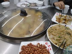 -屯老二农家铁锅炖·行业领军者(梅江店)