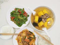 -舒月母婴月嫂育儿嫂(静安店)