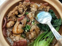 腊肠滑鸡煲-煲仔皇腊味煲仔饭(经四万达店)
