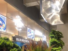 -老房老舍重庆火锅(假日城市店)