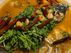 山茶油丹江大鱼头-清水亭湖北菜(大屯DT51店)