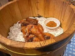 -胡桃里音乐酒馆(百家湖1912店)