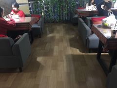 -忘忧草融合私房菜(红鼎国际店)