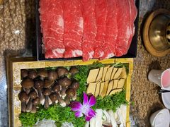 -慢丽江·云南野生菌土鸡锅(西山店)