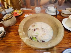 -滇香肴·云南菜蒸汽石锅鱼(云南北路店)