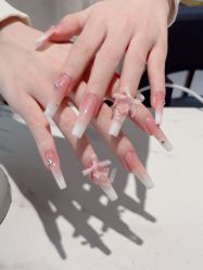 -丽心自助美甲美睫