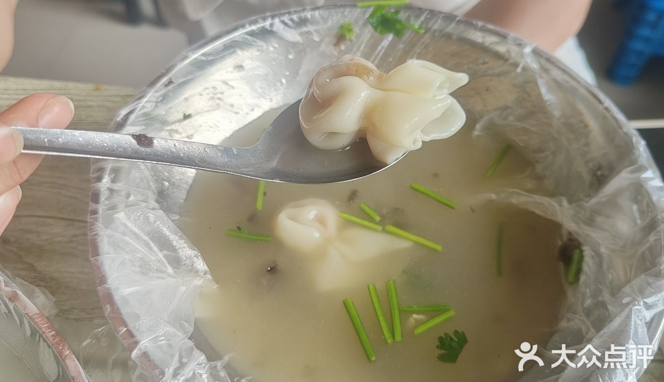 山海关返回如果没有吃饭去这家尝尝鲜，量大味鲜