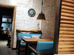 -苹果树下艺术餐厅(宋庄店)