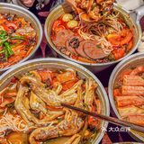 论吃我就服重庆人，铁锅米线是什么神仙美食