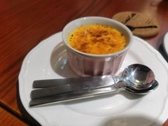 法式焦糖烤布蕾-Be Lived Cafe比例咖啡(摩天轮店)