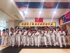 -小小特工运动馆(宝山三邻桥中心)