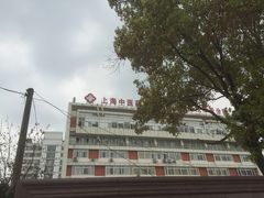 -上海市奉贤区中医医院-西停车场