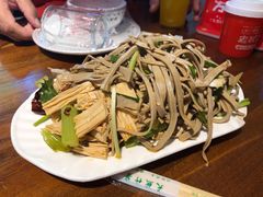 凉菜拼盘-华盛园卷子王农家菜水库鱼
