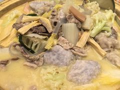 -荣誉海鲜酒楼(海湾店)