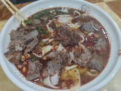 -覃肥叔桂林米粉(粮道街店)