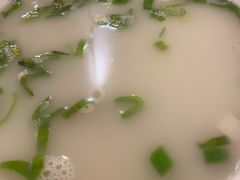-三两春肚肺汤(崂山路店)