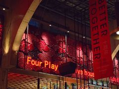 -FOUR PLAY BAR