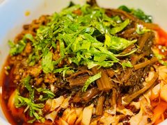 -呷佬·长沙手工米粉(金沙江路店)